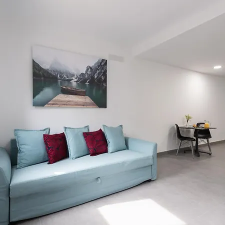 Blue Eyes Apartment
