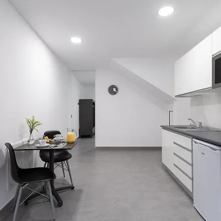 Blue Eyes Castillo del Romeral